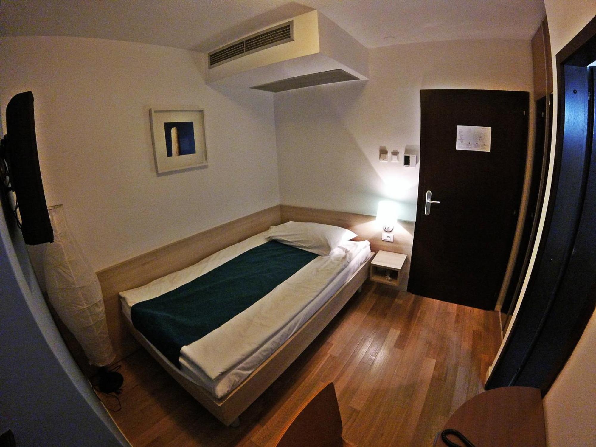 Vista 3*