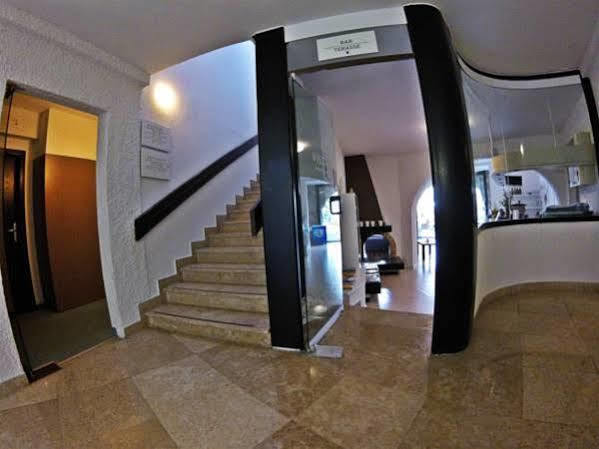 Vista Hotel 3*