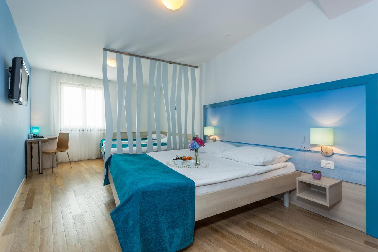 Vista Hotel 3*
